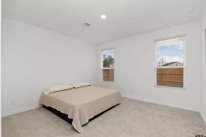10100 Oakland Hills Dr, Cleveland, TX 77327 - Photo 14
