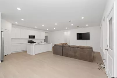 10100 Oakland Hills Dr, Cleveland, TX 77327 - Photo 10