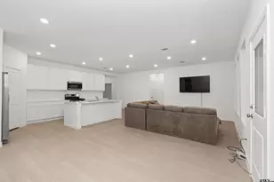 10100 Oakland Hills Dr, Cleveland, TX 77327 - Photo 10