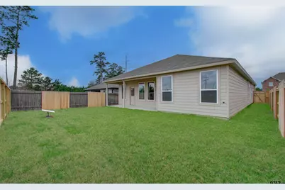10100 Oakland Hills Dr, Cleveland, TX 77327 - Photo 6