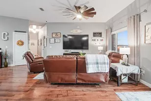 21850 S Shore Dr, Chandler, TX 75758 - Photo 14