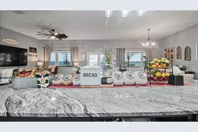 21850 South Shore Drive, Chandler, TX 75758 - Photo 10