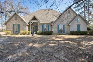 3800 Holly Ridge Dr, Longview, TX 75605 - Photo 1