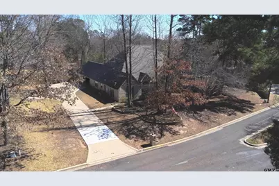 3800 Holly Ridge Drive, Longview, TX 75605 - Photo 32