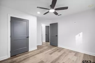 906 Duckenfield Ave, Tyler, TX 75701 - Photo 16