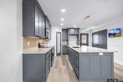 906 Duckenfield Avenue, Tyler, TX 75701 - Photo 10