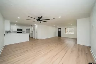 207 N White Oak Rd, White Oak, TX 75693 - Photo 10