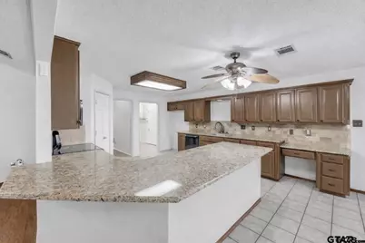 1090 Oak Hollow Lane, Combine, TX 75159 - Photo 12