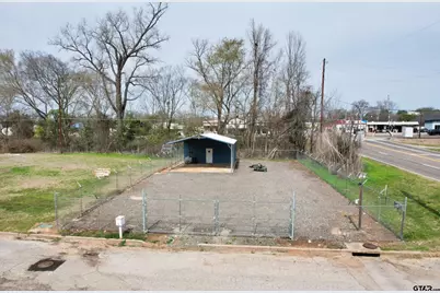 110 Moore St, Hawkins, TX 75765 - Photo 1