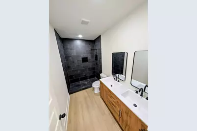 910 Duckenfield Ave, Tyler, TX 75701 - Photo 20