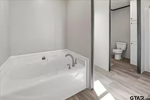 8886 Bayberry, Gilmer, TX 75645 - Photo 8