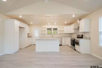 117 Cypress Circle, Mt Vernon, TX 75457 - Photo 8