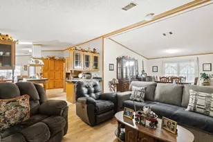 2811 Medlin Rd, Gilmer, TX 75645 - Photo 18