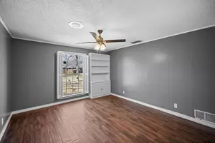 4728 Downing, Tyler, TX 75703 - Photo 14