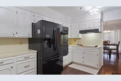 2829 Yorktown Drive, Tyler, TX 75701 - Photo 16