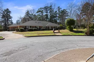 2829 Yorktown Dr, Tyler, TX 75701 - Photo 2