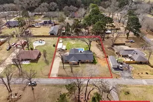 310 Windridge, Palestine, TX 75801 - Photo 2