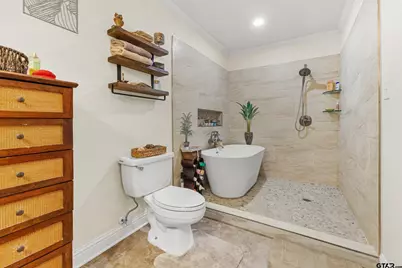 1302 W Sabine, Carthage, TX 75633 - Photo 16