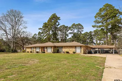 1302 W Sabine, Carthage, TX 75633 - Photo 2