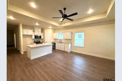 409 Carter, Sulphur Springs, TX 75482 - Photo 4