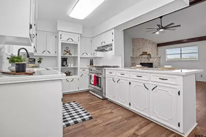 11556 E Fm 1280, Lovelady, TX 75851 - Photo 10