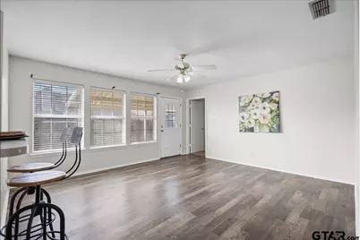 1112 Woodlands Park Drive, Lindale, TX 75771 - Photo 8
