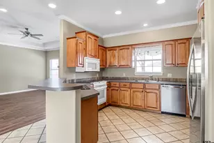 10624 Russell Dr, Chandler, TX 75758 - Photo 20