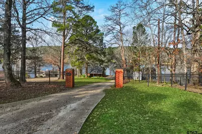 3075 E Lake Dr, Gladewater, TX 75647 - Photo 20