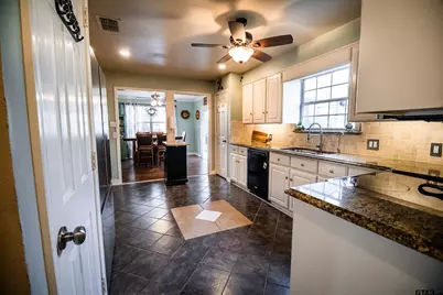 607 Quail, Gilmer, TX 75645 - Photo 32