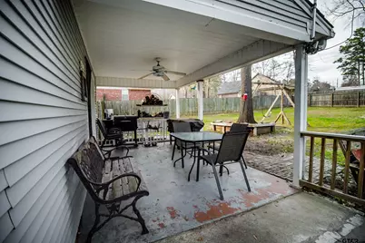 607 Quail, Gilmer, TX 75645 - Photo 16