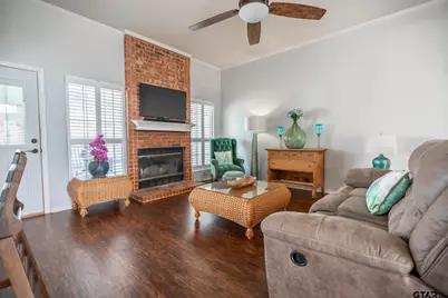 825 Braewood Cir, Lindale, TX 75771 - Photo 10