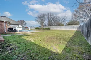 825 Braewood Cir, Lindale, TX 75771 - Photo 42