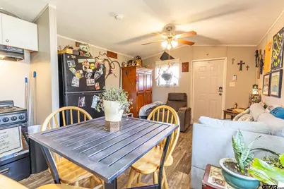 384 Holiday Village Dr, Quitman, TX 75783 - Photo 4