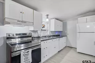 338 Bandera, Bullard, TX 75757 - Photo 8