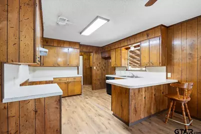 585 W Humble Rd., New London, TX 75682 - Photo 10