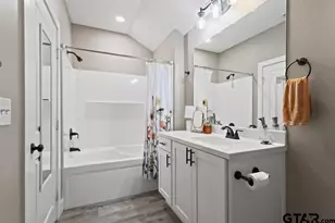 17110 Crossing Cir, Lindale, TX 75771 - Photo 24