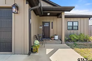 17110 Crossing Cir, Lindale, TX 75771 - Photo 1