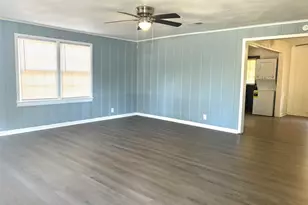 137 Ash St, Pittsburg, TX 75686 - Photo 4