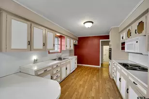 3204 Tulsa, Tyler, TX 75702 - Photo 8
