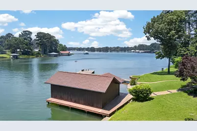 157 Lago Vista, Jacksonville, TX 75766 - Photo 14