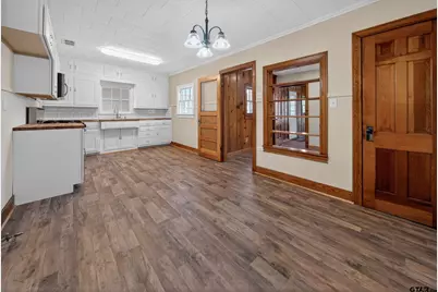 404 Rogers Ave, Henderson, TX 75654 - Photo 14