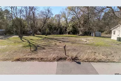 825 N. Prairieville St, Athens, TX 75751 - Photo 8