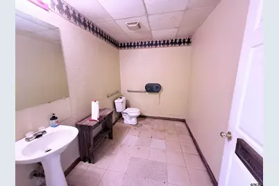 328 E Coke Rd, Winnsboro, TX 75494 - Photo 16