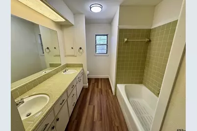 220 Guadalupe, Athens, TX 75751 - Photo 12