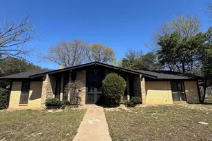 220 Guadalupe, Athens, TX 75751 - Photo 2