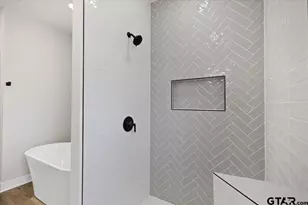 19395 Ridge Point Cir, Lindale, TX 75771 - Photo 38