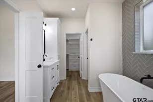 19395 Ridge Point Cir, Lindale, TX 75771 - Photo 26