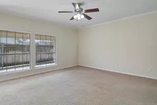 5401 Hollytree Dr, Tyler, TX 75703 - Photo 4