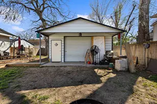 217 N Montgomery St, Gilmer, TX 75644 - Photo 38