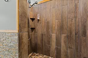 217 N Montgomery St, Gilmer, TX 75644 - Photo 20